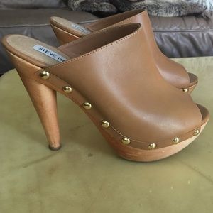 Leather mule and wood studded open toe high heels